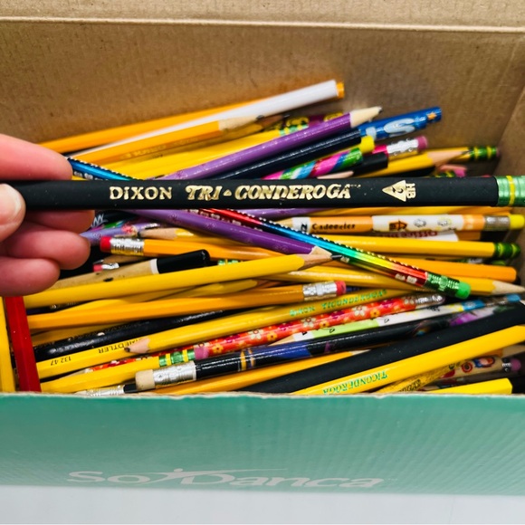 Pencil Bundle OVER 200 pencils/erasers Mainly NEW, some sharpened, and some used - Picture 4 of 7